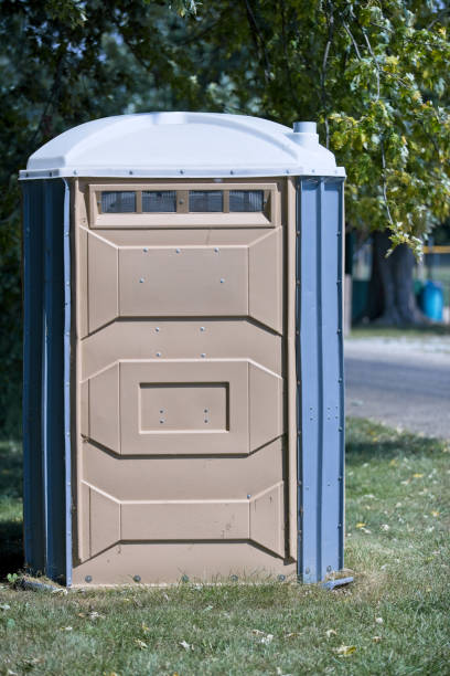 Best Portable toilet rental cost  in Mcnary, AZ
